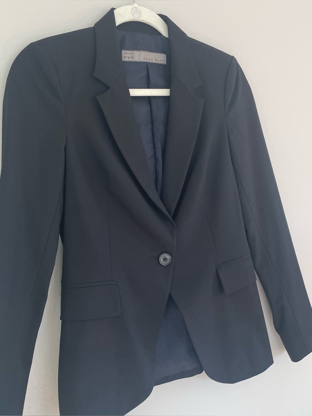 Zara Basic Women's Black Tailored Blazer (US 2)